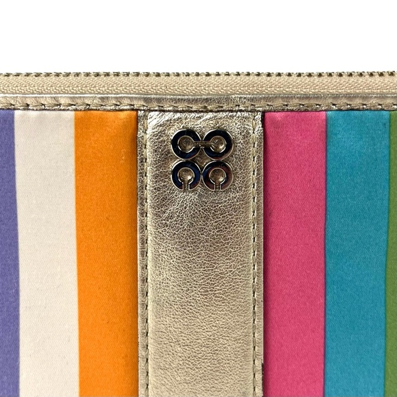 Coach Julia Legacy Stripe Large Zippy Wallet Wristlet - Picture 4 of 6